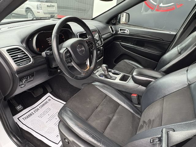Used 2019 Jeep Grand Cherokee Altitude AWD/4WD image 9