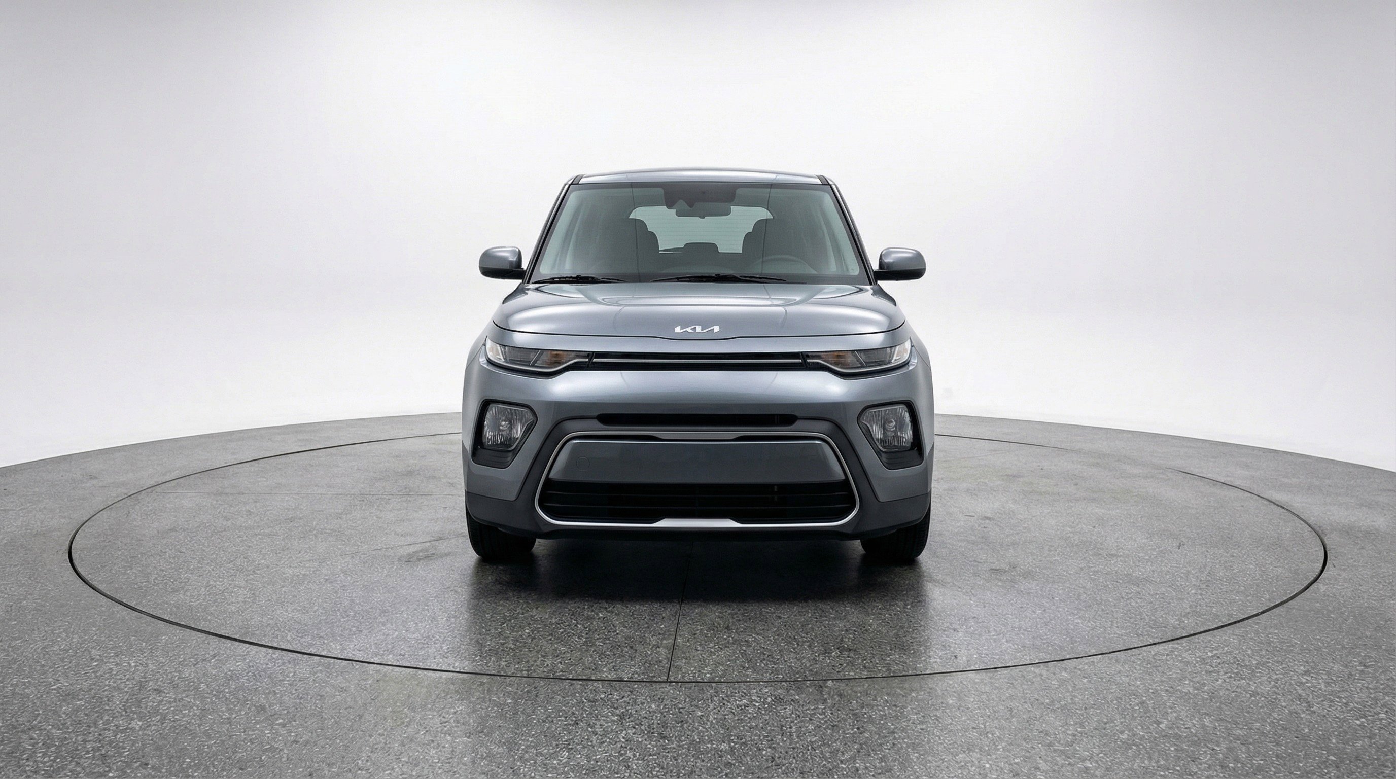 Used 2025 Kia Soul LX w/ LX Technology Package FWD image 2