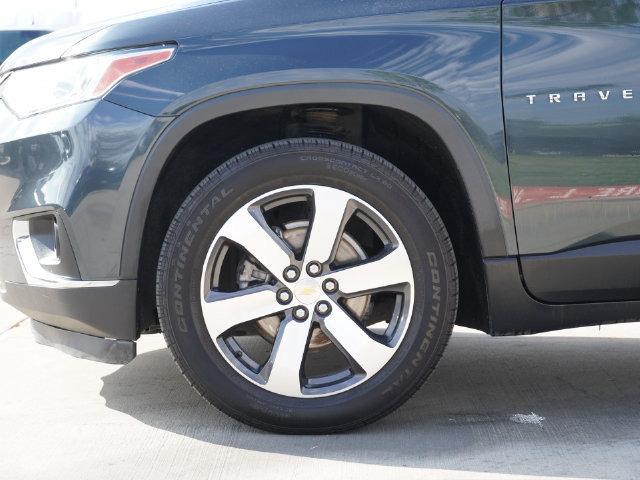 Used 2021 Chevrolet Traverse LT w/ LT Premium Package AWD/4WD image 12