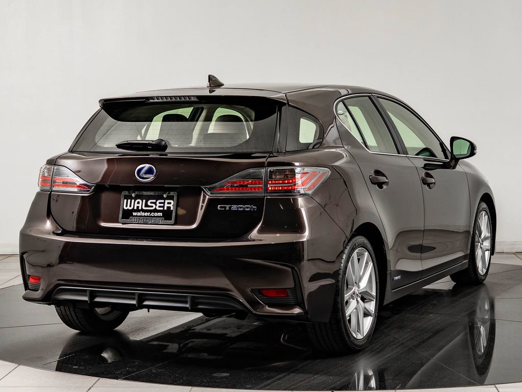 Used 2014 Lexus CT 200h FWD image 10
