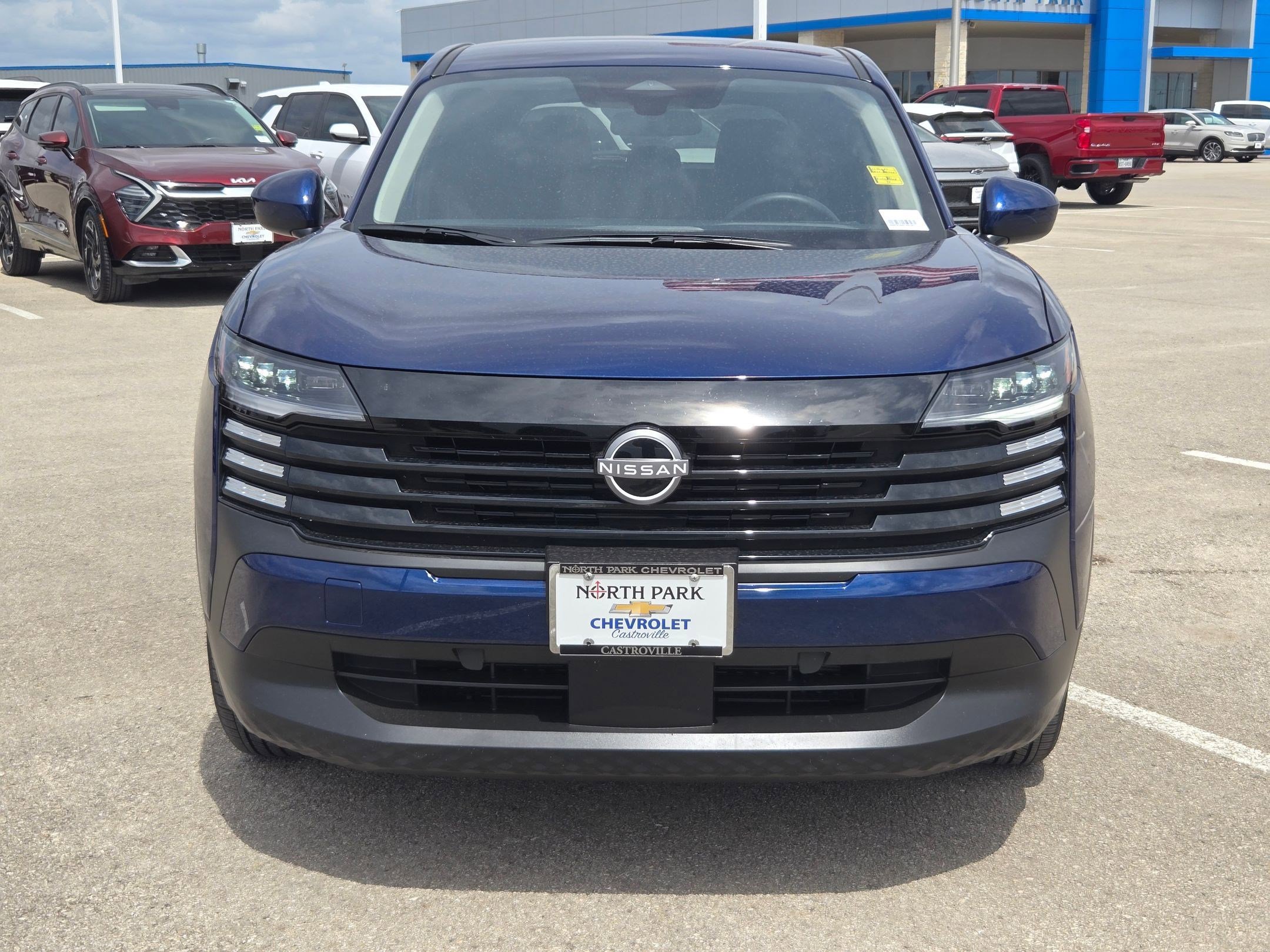 Used 2025 Nissan Kicks SV image 8