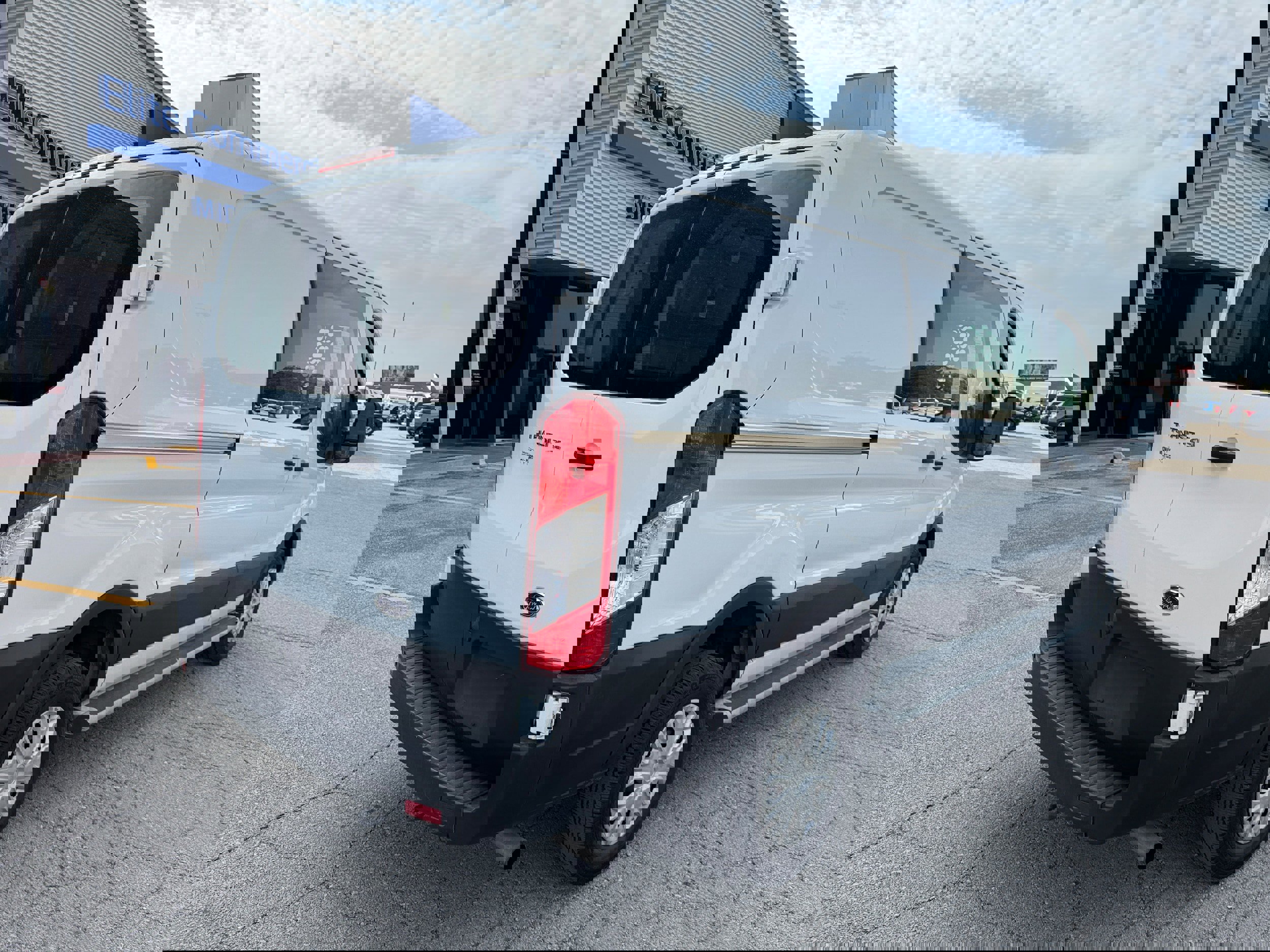 Used 2023 Ford Transit 250 XL w/ Exterior Upgrade Package RWD image 9