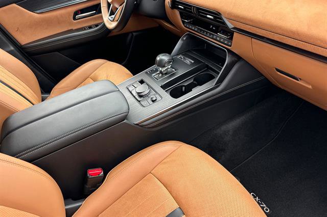 Certified 2025 MAZDA CX-70 3.3 Turbo S w/ Premium Plus image 17