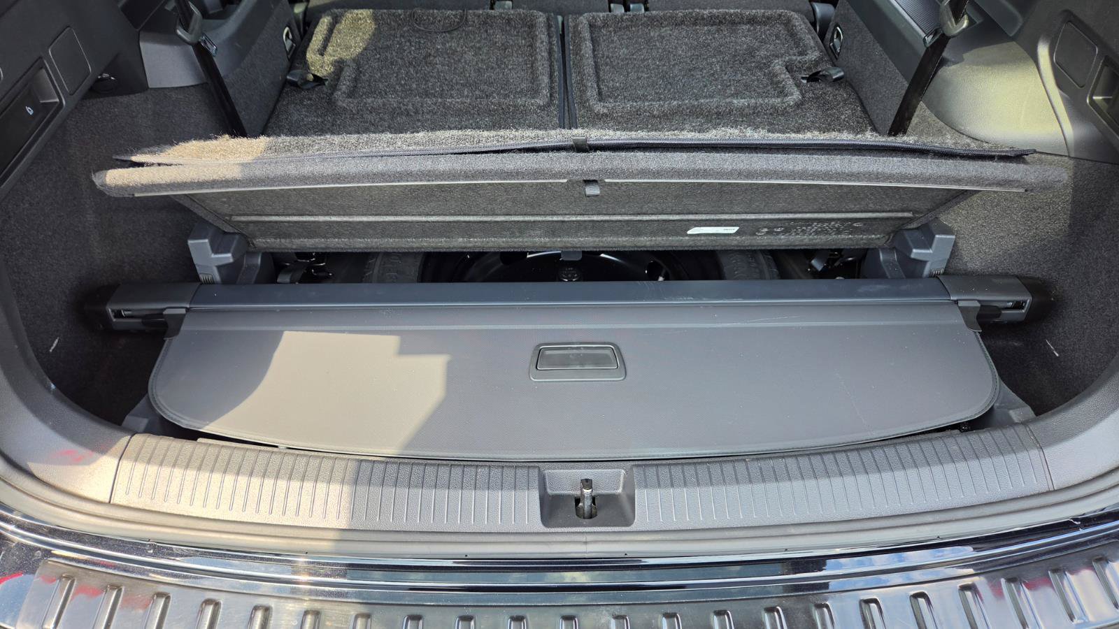 Certified 2023 Volkswagen Tiguan SE w/ Panoramic Sunroof Package FWD image 67