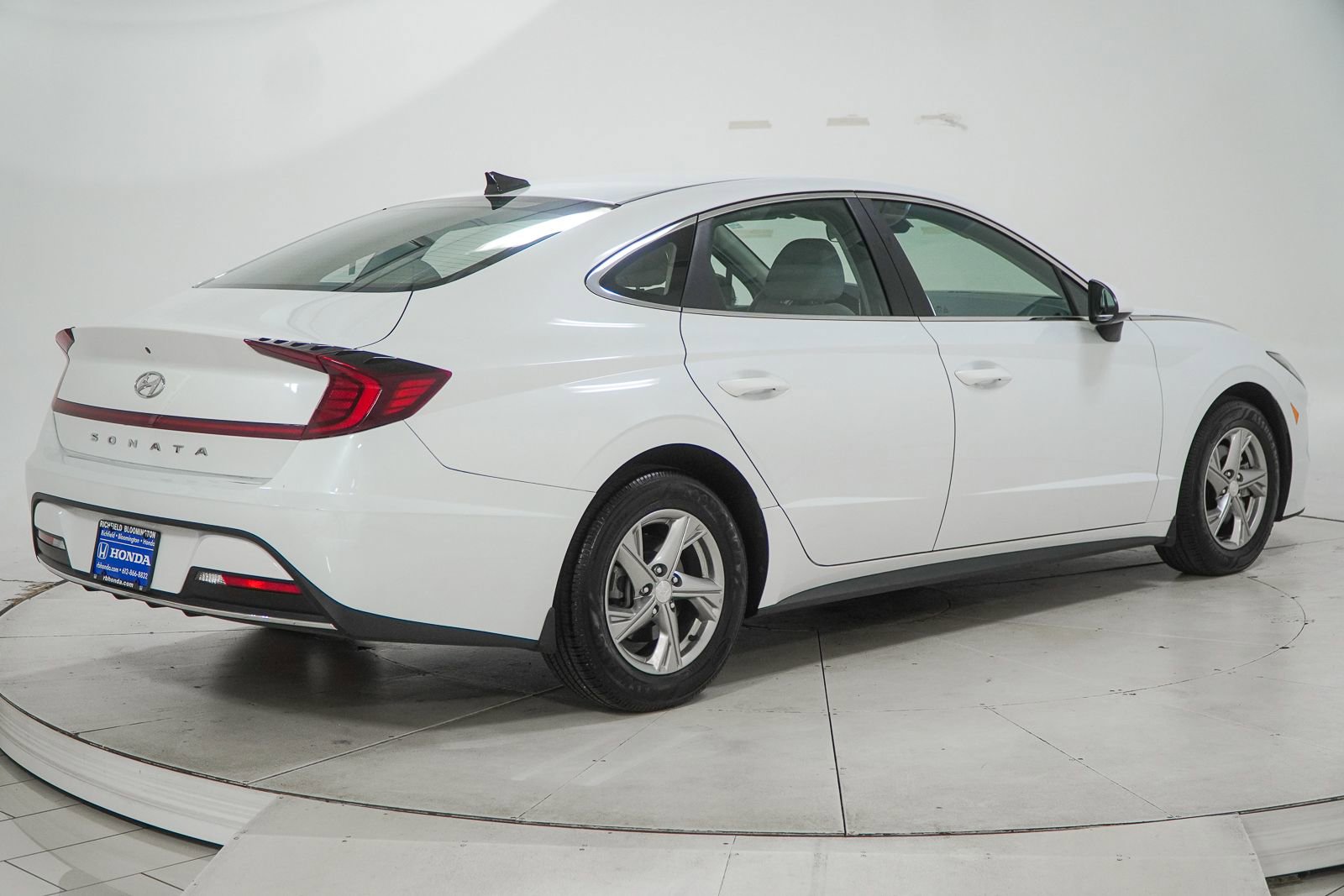Used 2022 Hyundai Sonata SE FWD image 11