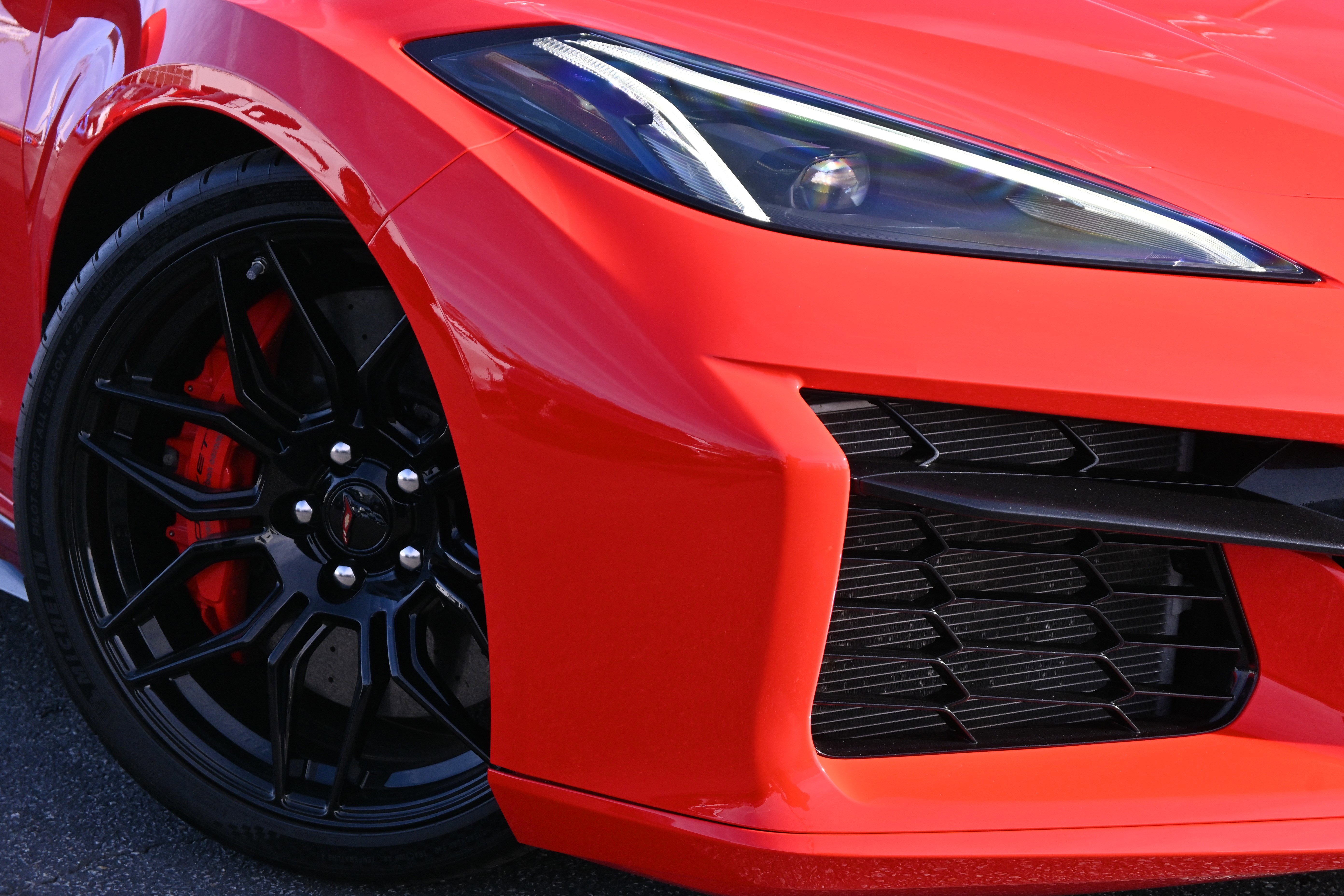 Used 2023 Chevrolet Corvette Z06 image 12