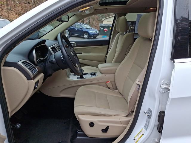 Used 2015 Jeep Grand Cherokee Laredo w/ Quick Order Package 23E image 15