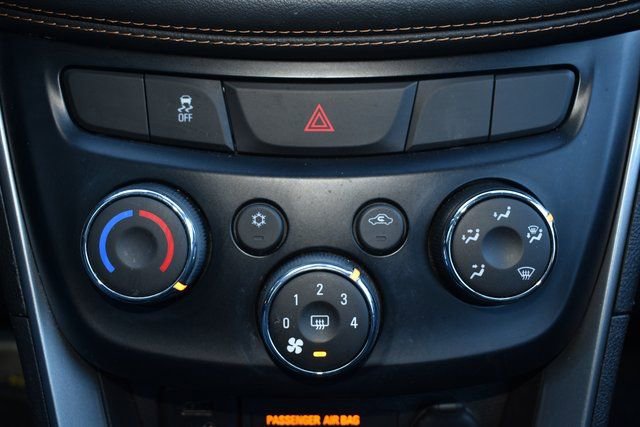 Used 2020 Chevrolet Trax LS image 24