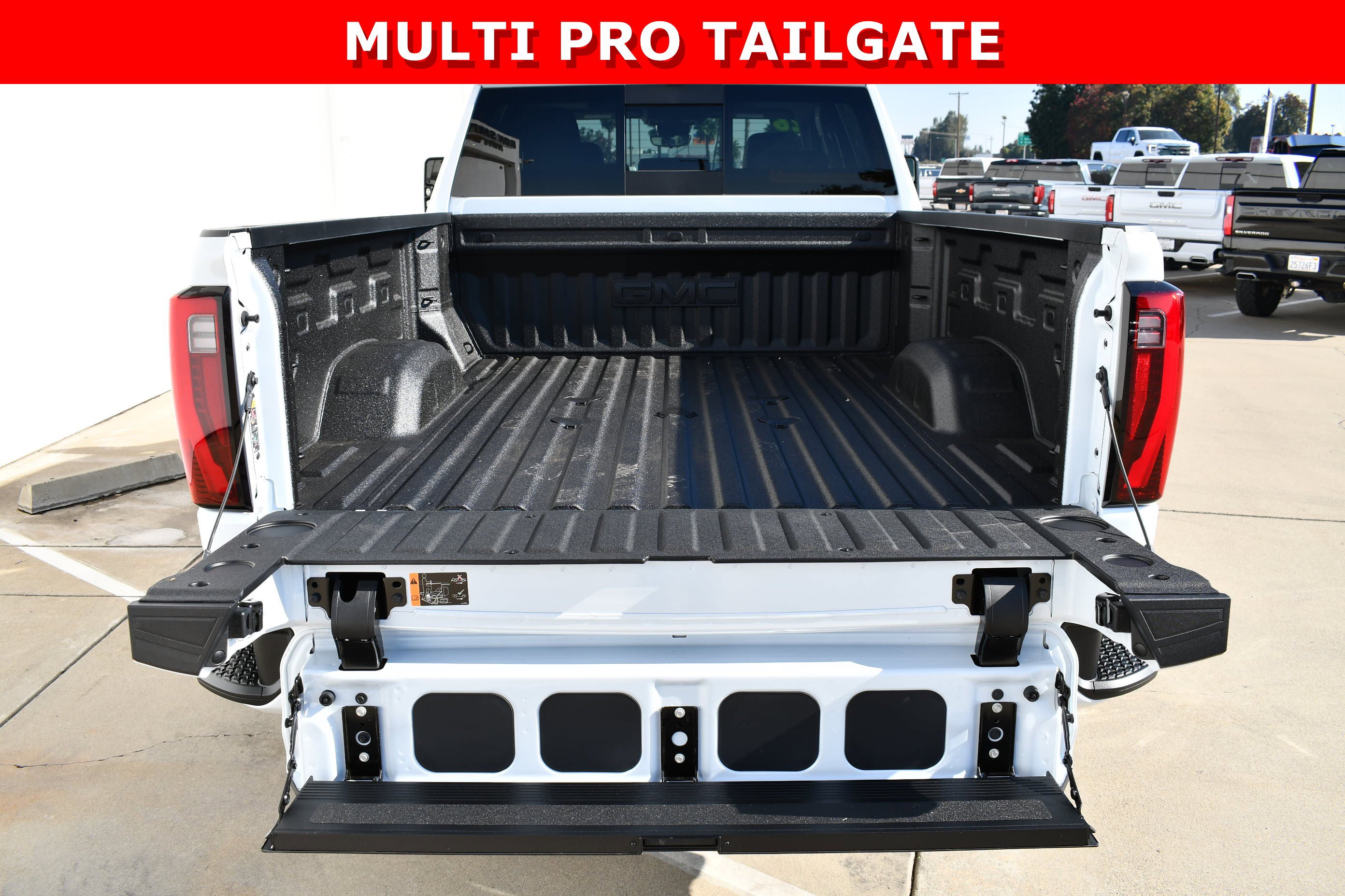 New 2026 GMC Sierra 2500 Denali w/ Denali Reserve Package image 9