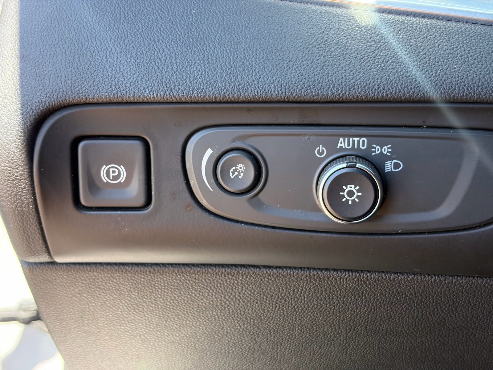 Used 2019 Buick Enclave Avenir w/ Trailering Package, 5000 lbs. AWD/4WD image 20