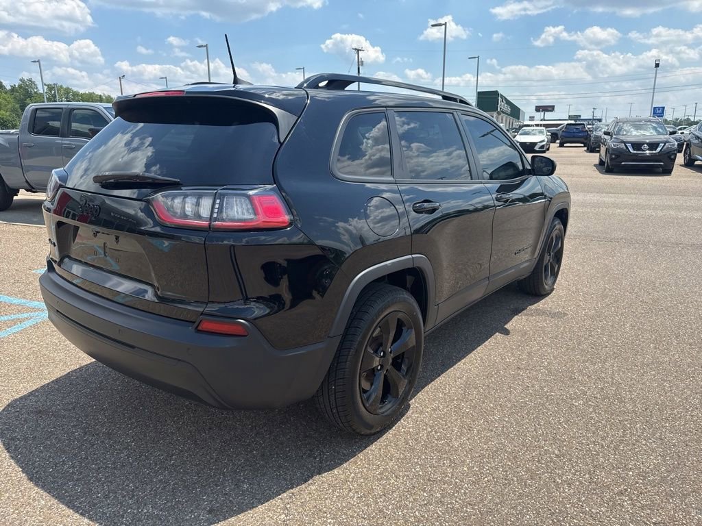 Used 2020 Jeep Cherokee Latitude Plus AWD/4WD image 7