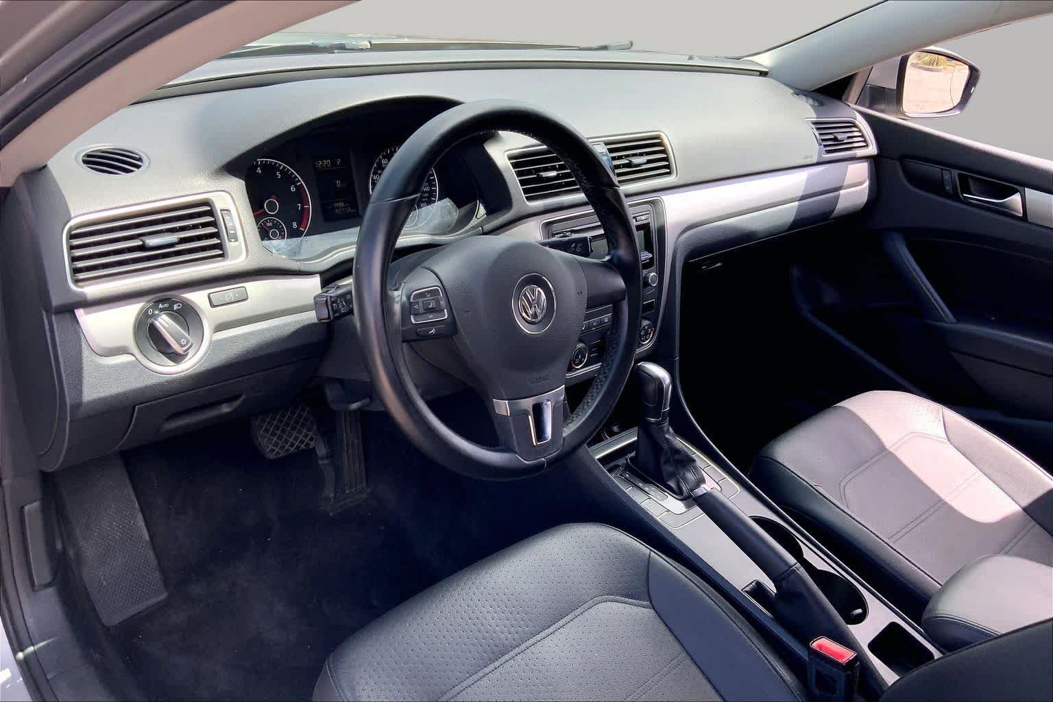 Used 2014 Volkswagen Passat 1.8T S FWD image 17