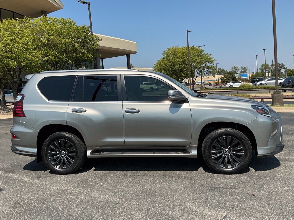 Used 2020 Lexus GX 460 Premium AWD/4WD image 2