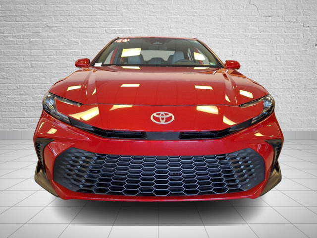 Used 2026 Toyota Camry SE FWD video 2