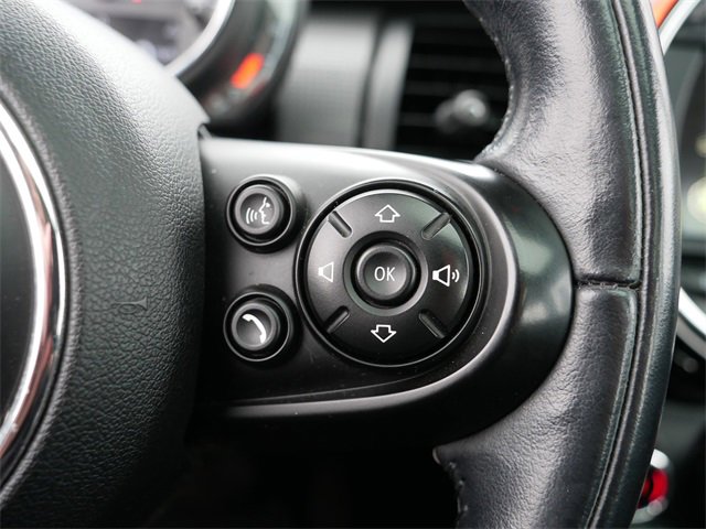 Used 2018 MINI Cooper 2-Door Hardtop w/ Cold Weather Package image 27