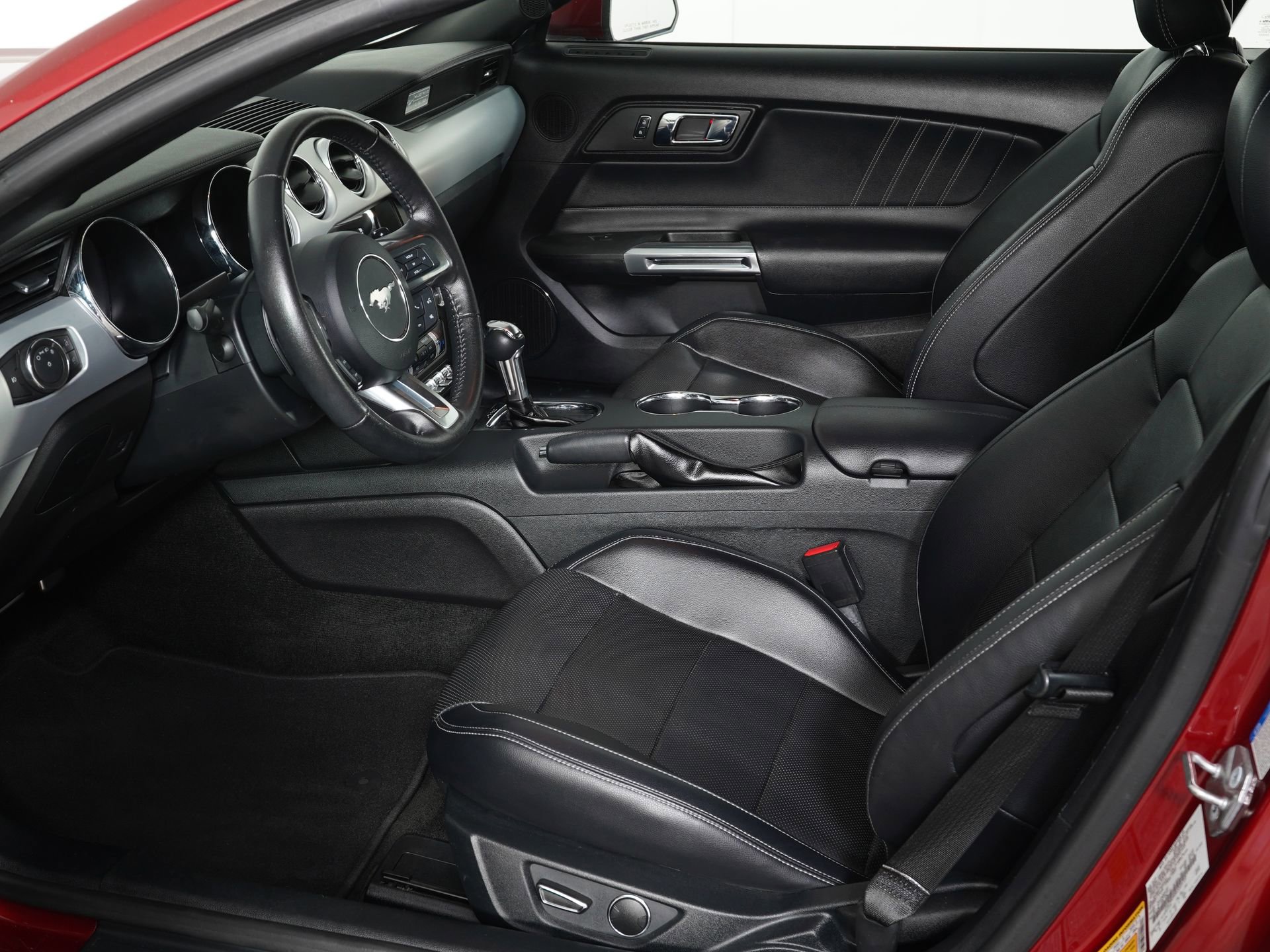 Used 2016 Ford Mustang Premium w/ Equipment Group 201A image 12