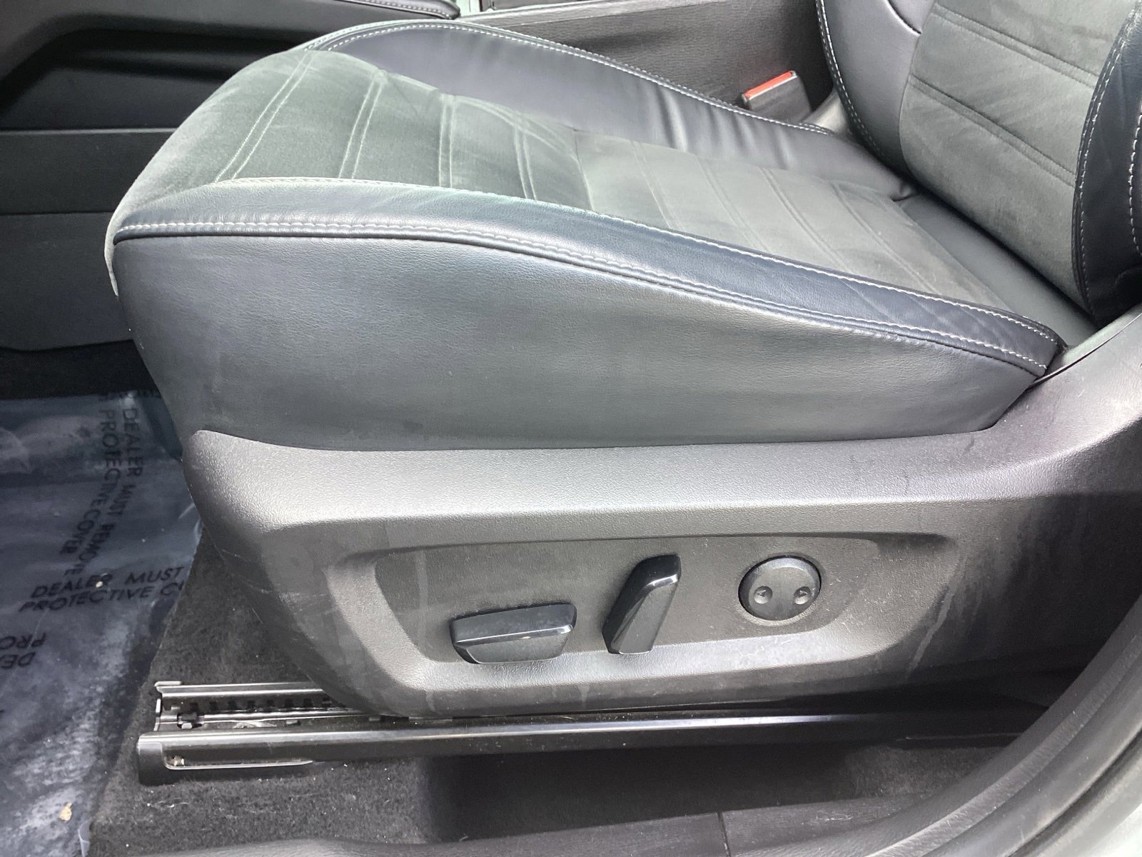 Used 2023 Mitsubishi Outlander SE image 12