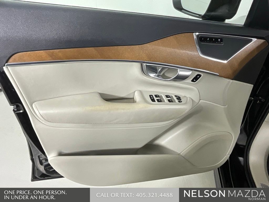 Used 2018 Volvo XC90 T8 Inscription w/ Convenience Package AWD/4WD image 17