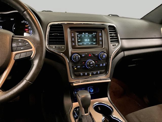 Used 2017 Jeep Grand Cherokee Laredo w/ Quick Order Package 23E AWD/4WD image 6