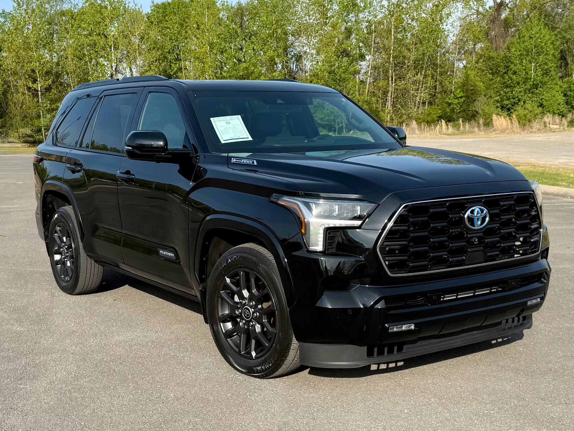 Used 2023 Toyota Sequoia Platinum image 1