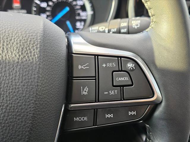 Used 2020 Toyota Highlander Limited image 23