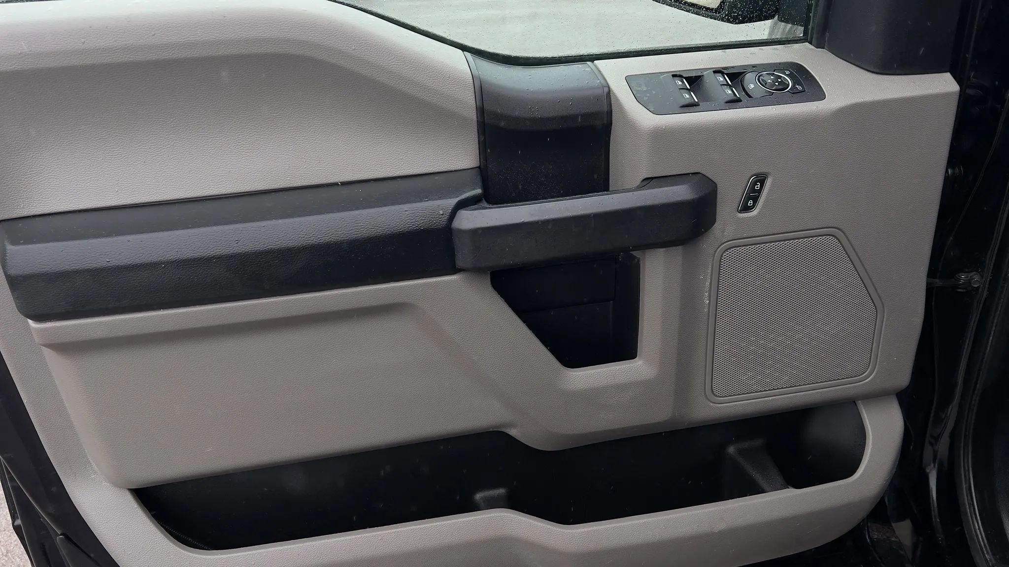 Used 2019 Ford F150 XL w/ Equipment Group 101A Mid AWD/4WD image 14