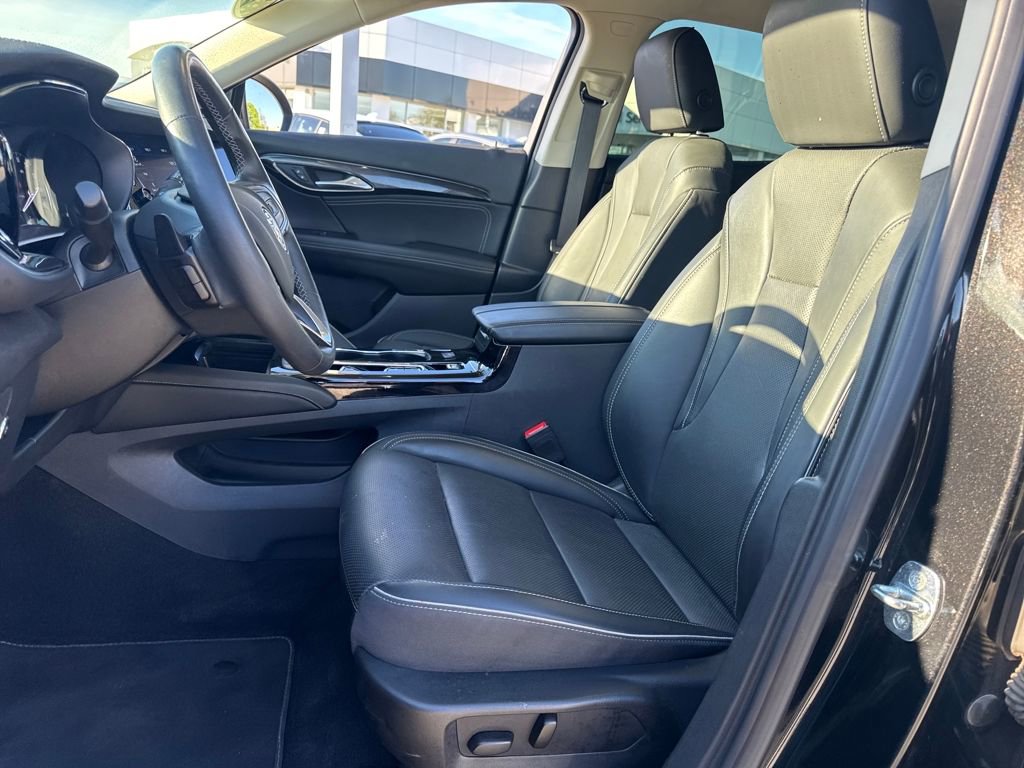 Used 2023 Buick Envision Essence image 14