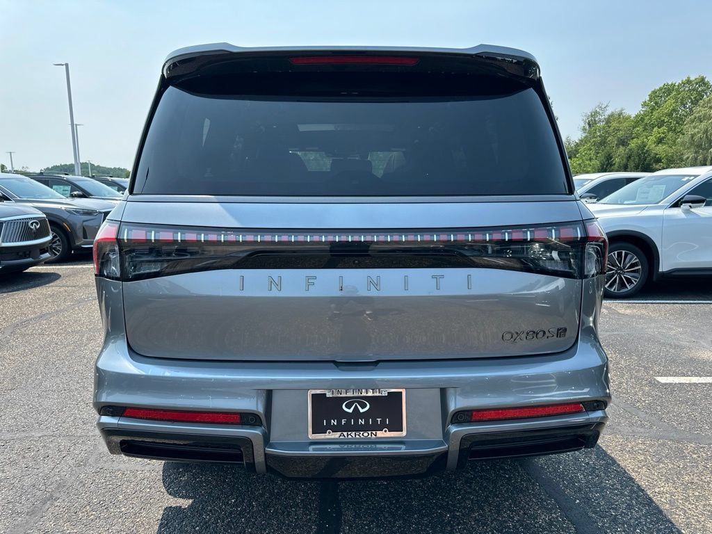 New 2027 INFINITI QX80 Sensory AWD/4WD image 4
