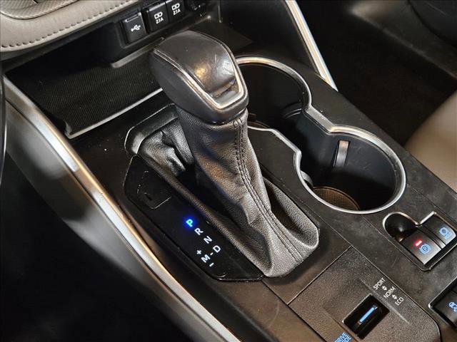 Used 2021 Toyota Highlander XLE image 12