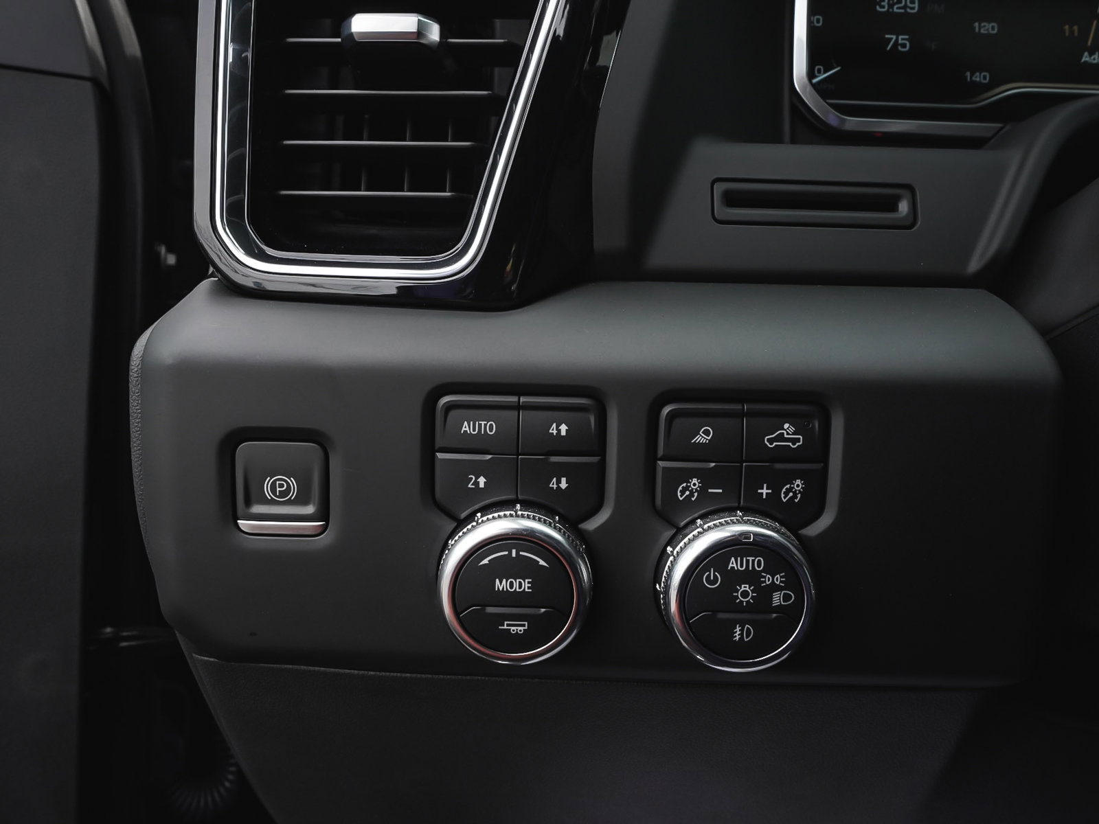 Used 2022 GMC Sierra 1500 Denali AWD/4WD image 17