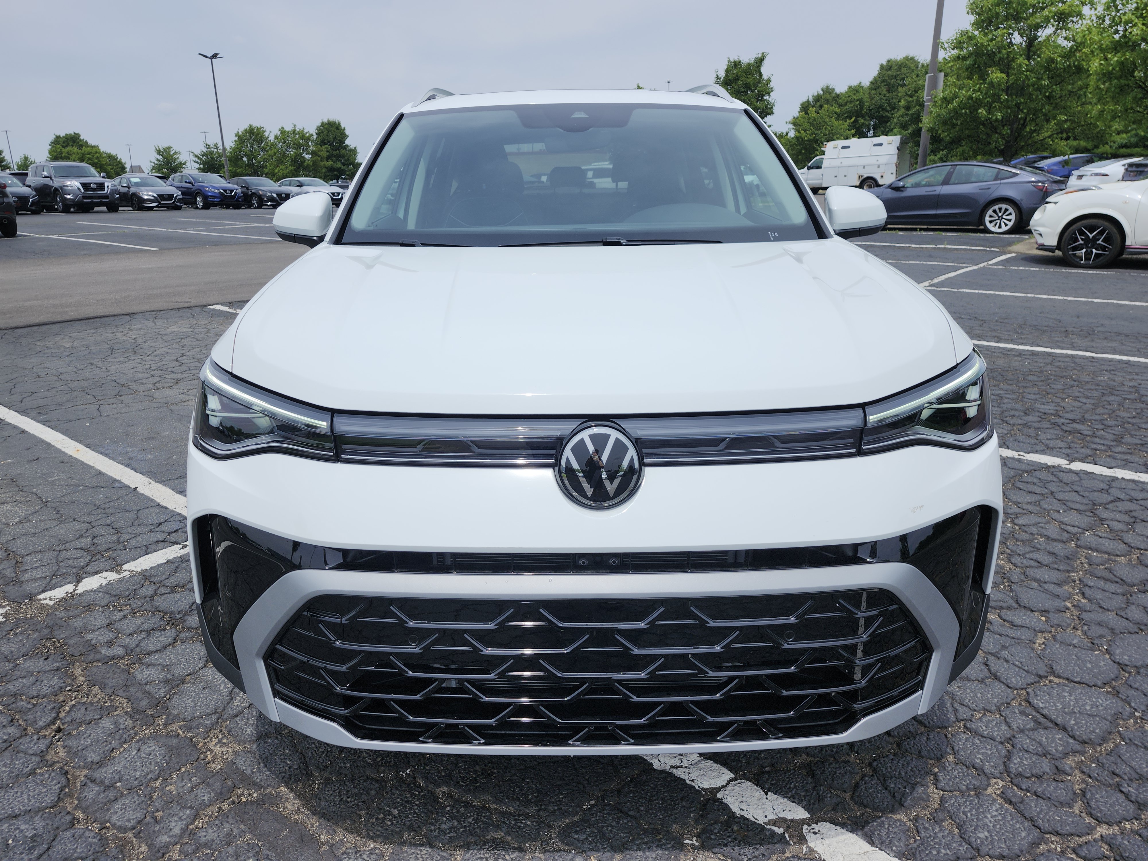 Used 2026 Volkswagen Taos SEL AWD/4WD image 15