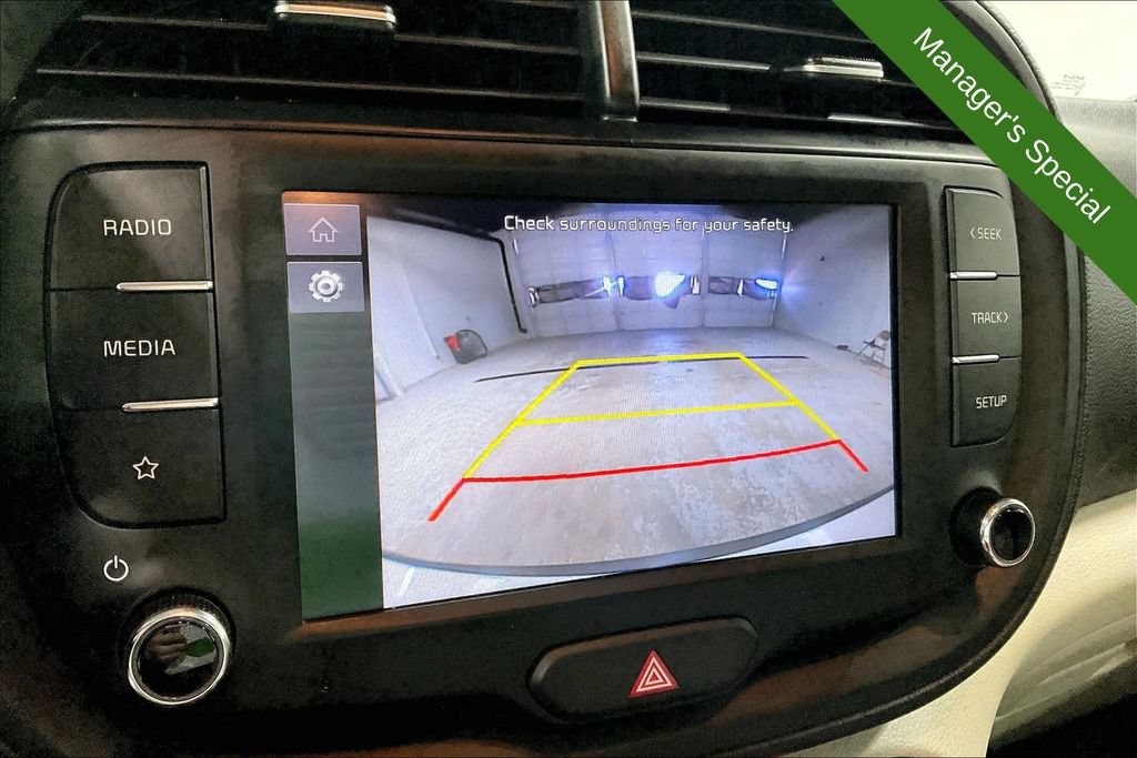 Used 2025 Kia Soul LX w/ LX Technology Package FWD image 27