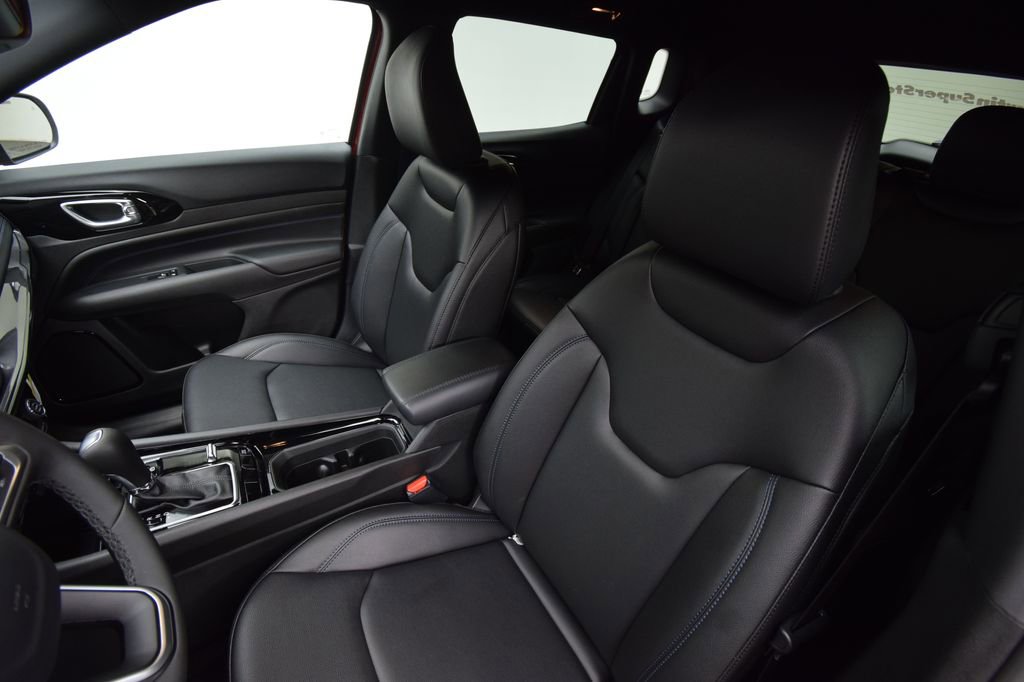 New 2026 Jeep Compass Limited AWD/4WD image 31