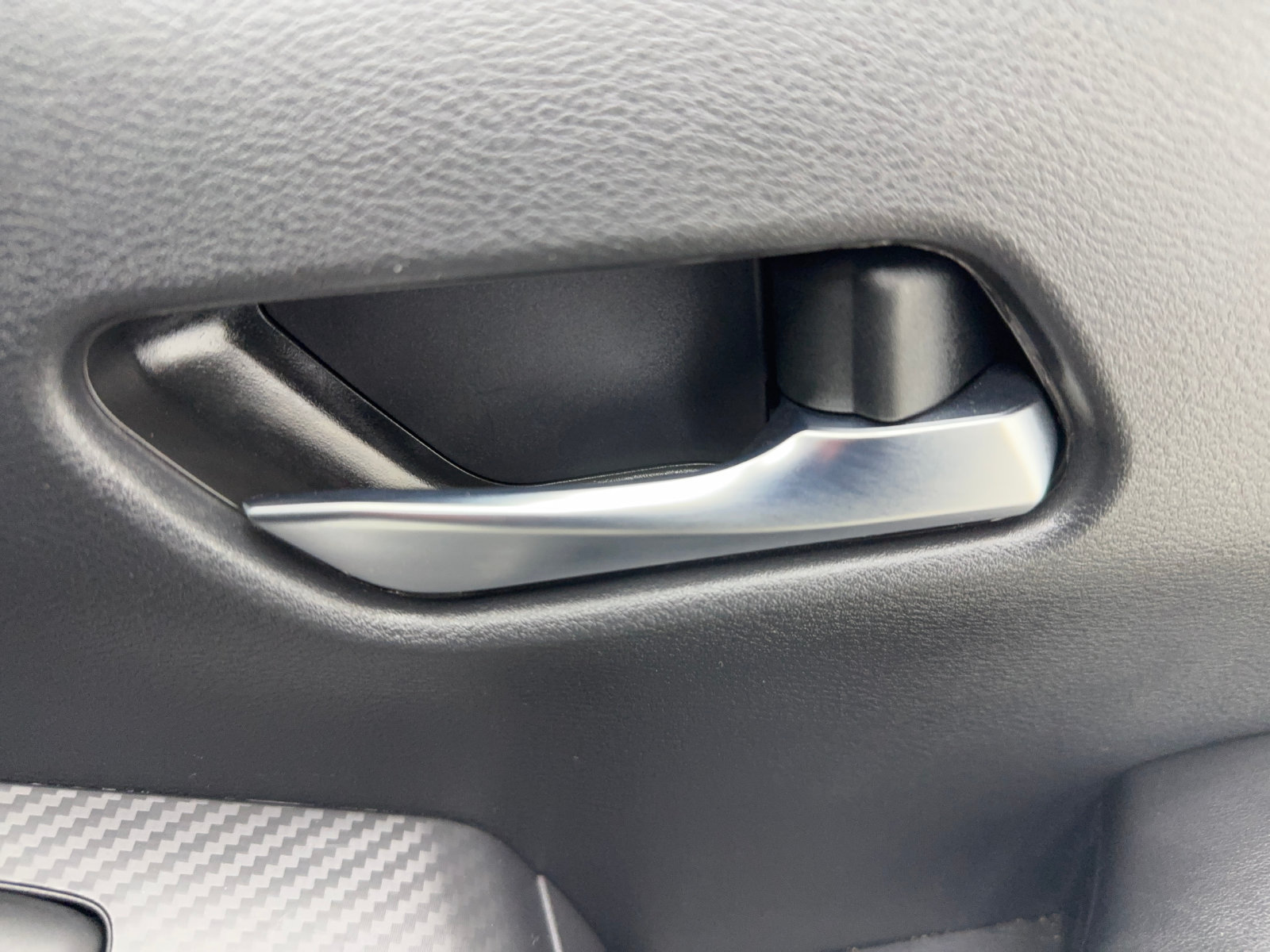 Used 2020 Nissan Sentra S FWD image 40