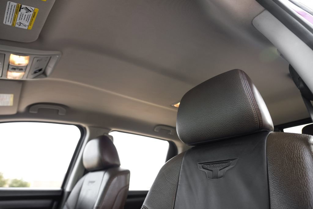 Used 2019 Nissan Titan Platinum Reserve w/ Platinum Utility Package AWD/4WD image 33