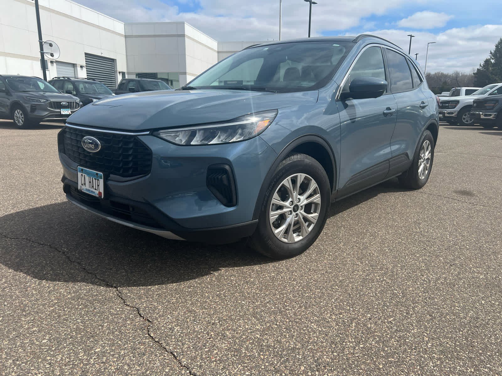 Used 2023 Ford Escape Active w/ Tech Pack #2 AWD/4WD image 3