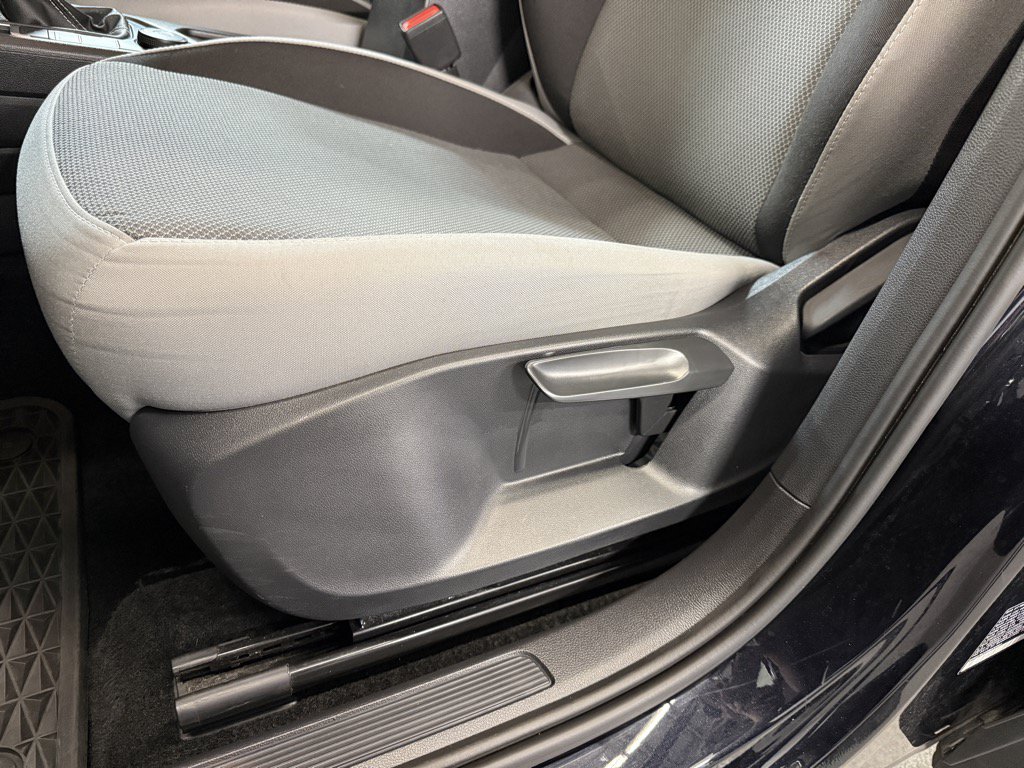 Certified 2024 Volkswagen Taos S AWD/4WD image 19