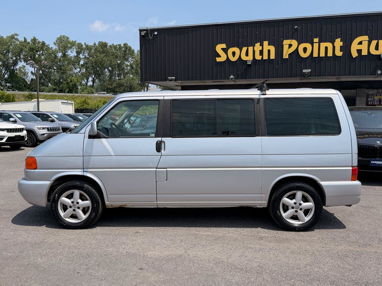 Used 2003 Volkswagen Eurovan MV FWD image 8