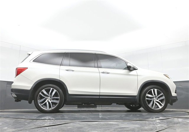 Used 2017 Honda Pilot Touring image 51