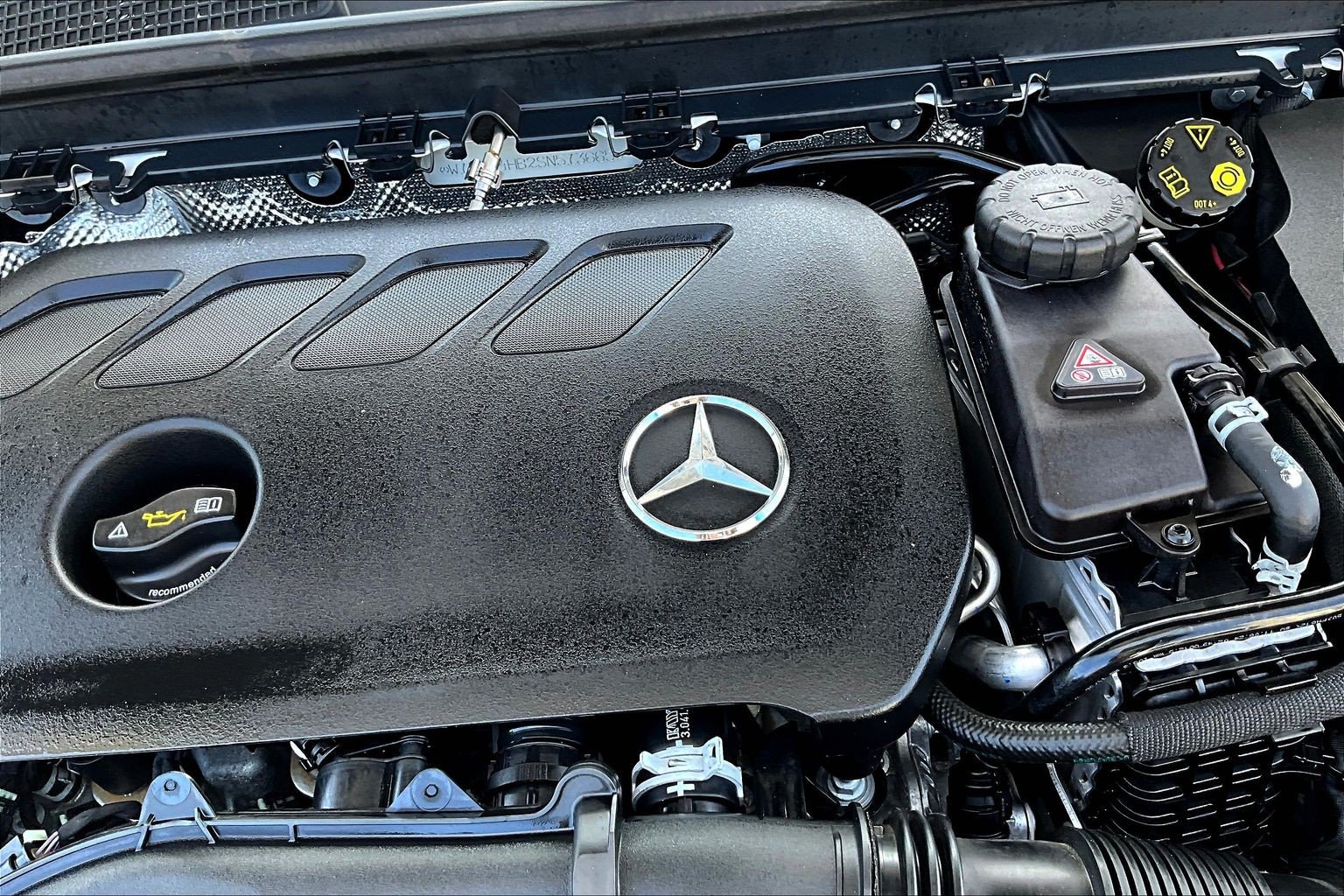 Used 2025 Mercedes-Benz CLA 250 4MATIC image 34