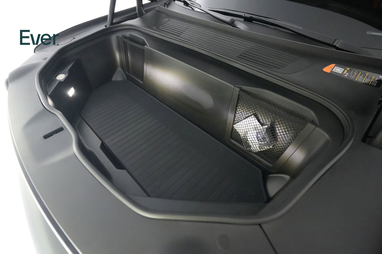 Used 2025 Rivian R1S Premium image 26