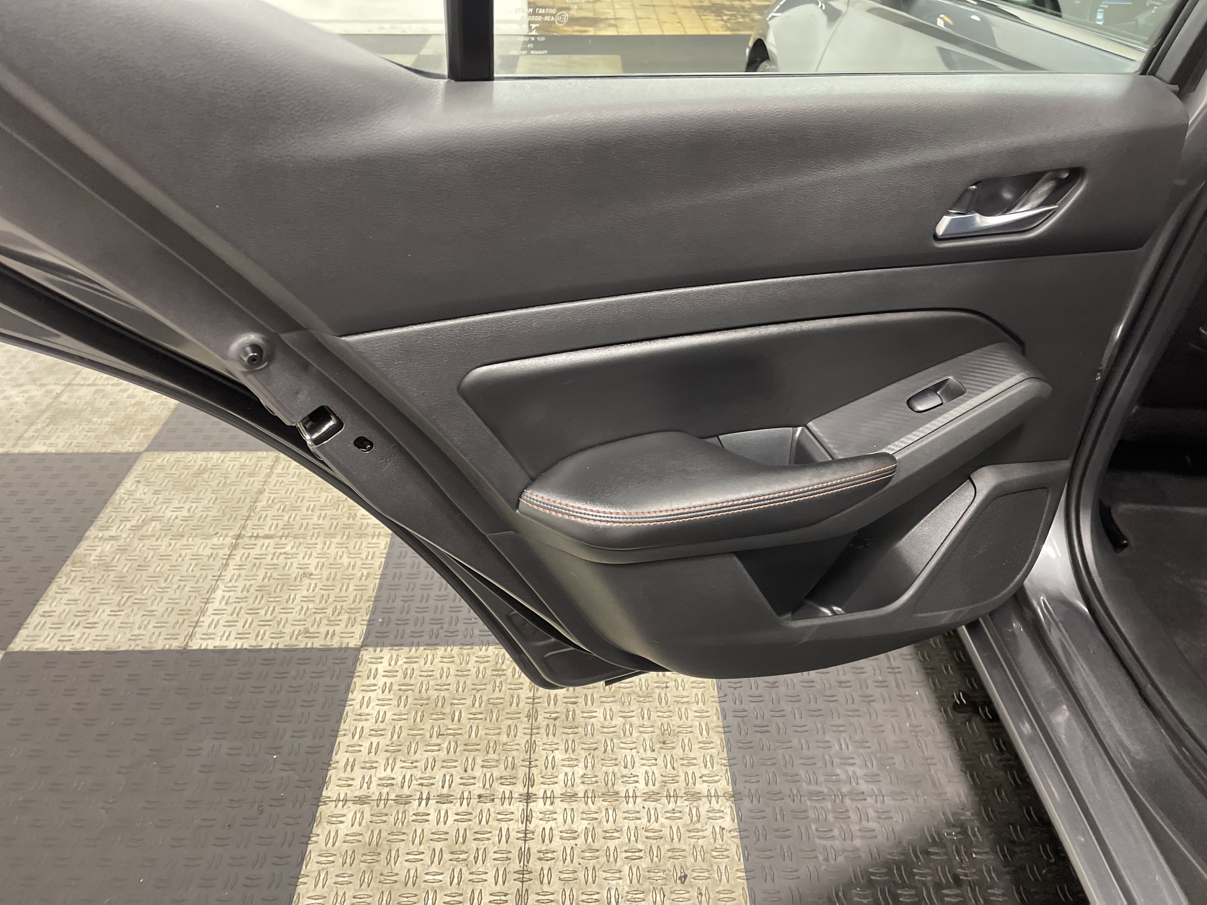 Used 2021 Nissan Altima 2.5 SR image 15