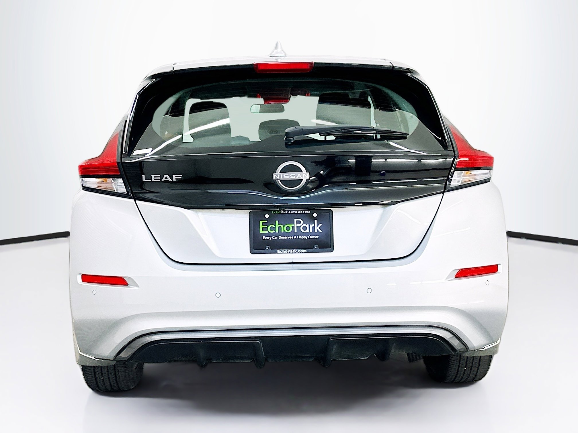 Used 2024 Nissan Leaf S image 7