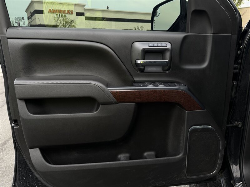 Used 2017 GMC Sierra 2500 SLT w/ Driver Alert Package image 24