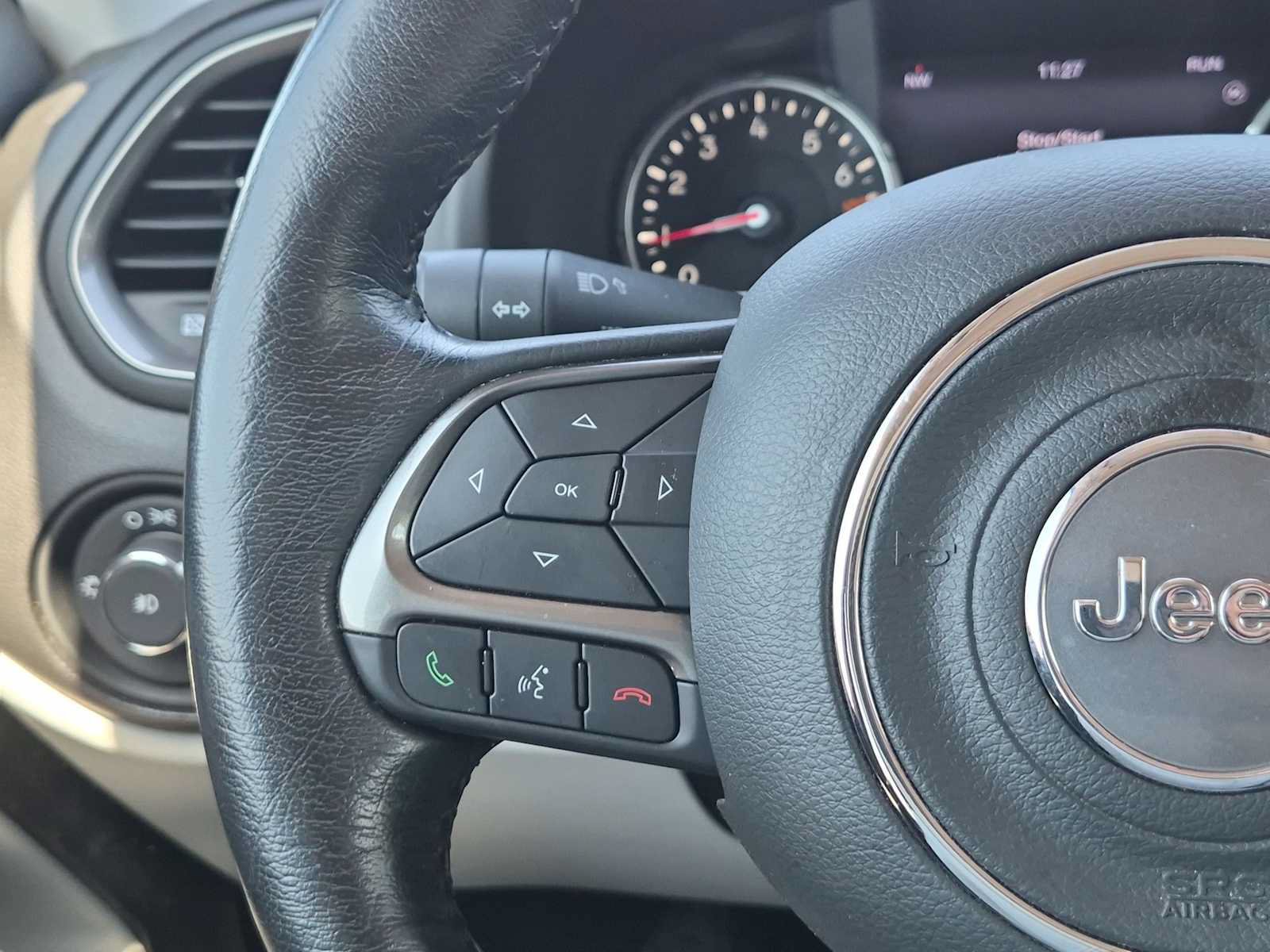 Used 2020 Jeep Renegade Limited w/ UConnect 8.4 Nav Group AWD/4WD image 24