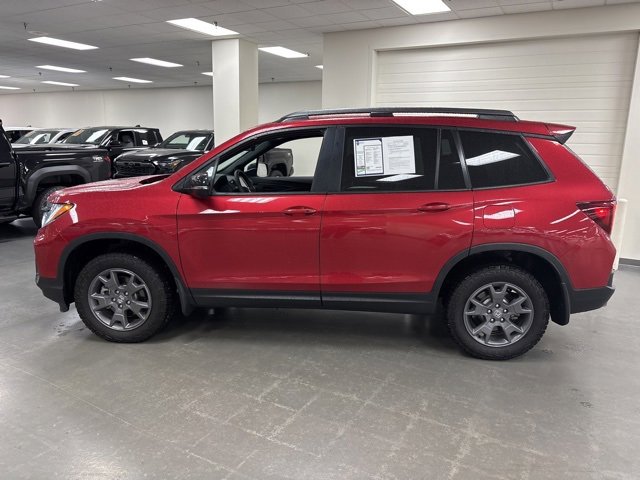 Used 2024 Honda Passport TrailSport image 4