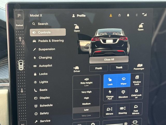 Used 2022 Tesla Model X Plaid image 10