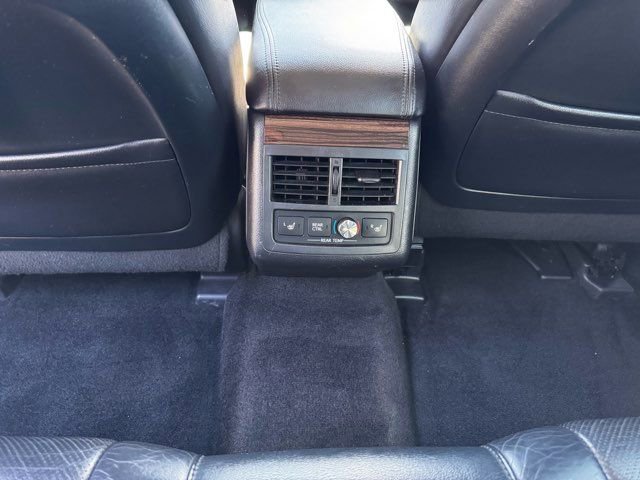 Used 2014 Toyota Avalon Limited FWD image 27