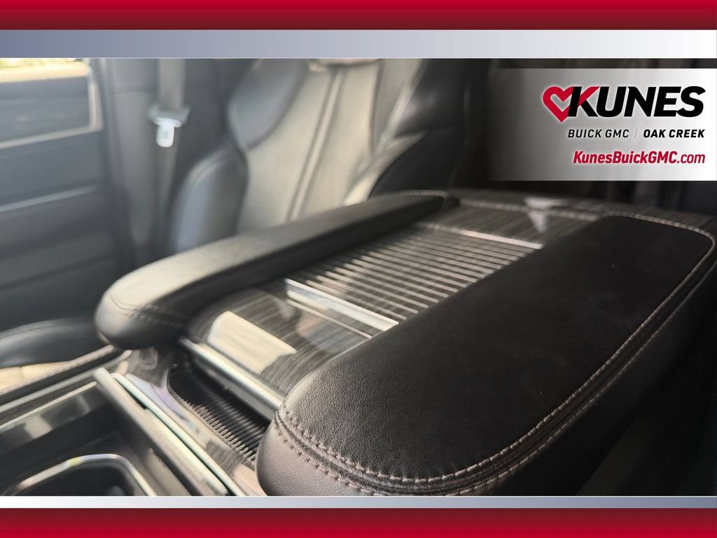 Used 2022 Jeep Wagoneer Series II AWD/4WD image 32