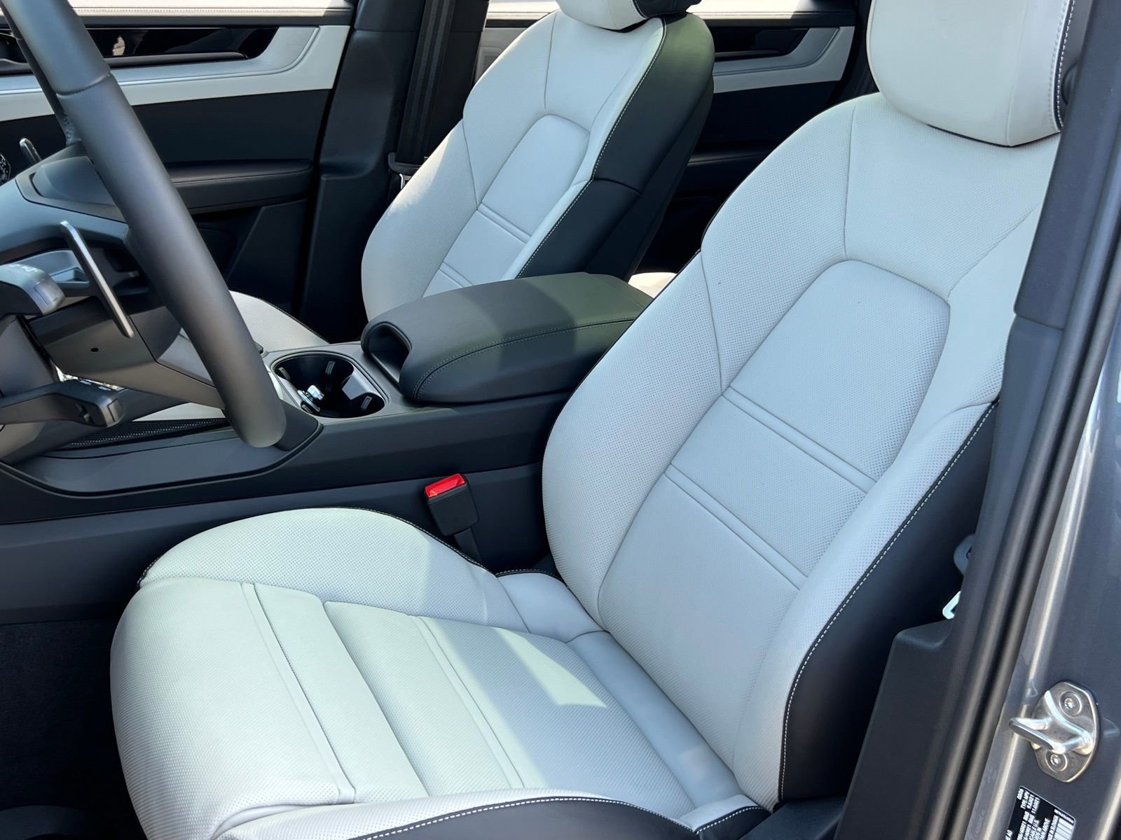 New 2026 Porsche Cayenne S AWD/4WD image 5